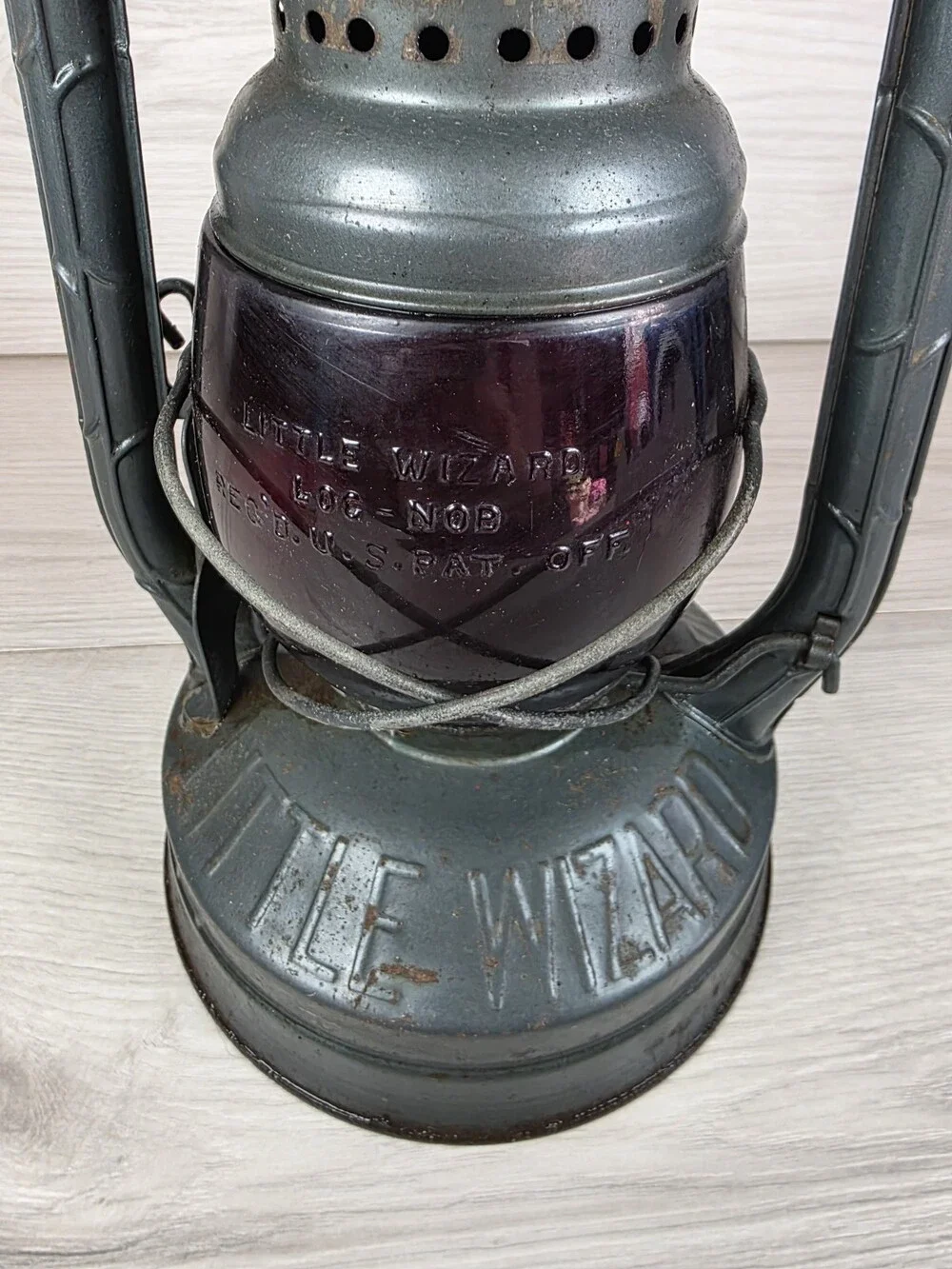 Vintage DIETZ LITTLE WIZARD Kerosene Lantern Red Globe Syracuse NY USA b199